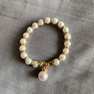 super cute bracelet! only worn twice.